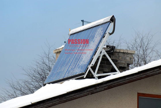 24 mm condensator warmtepijp zonnecollector 2000L onder druk geplaatste zonnewaterverwarmer